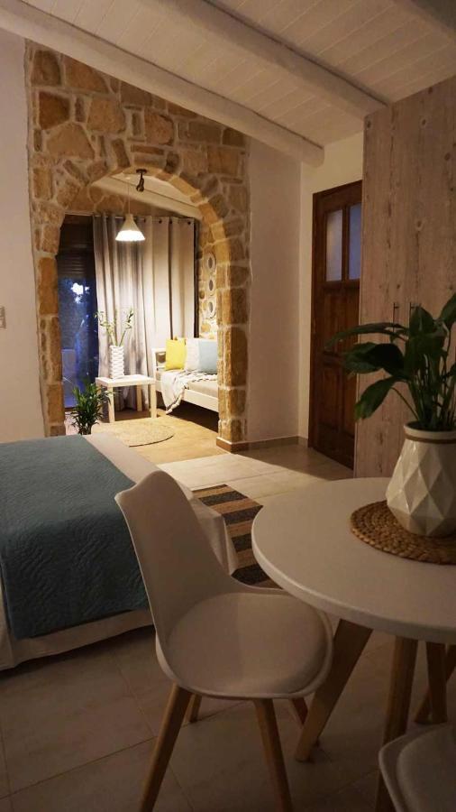 Studio Eleni - Oasis Holiday Houses Kokkinos Pirgos Esterno foto