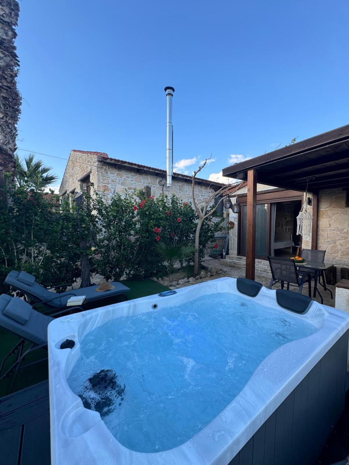 Studio Eleni - Oasis Holiday Houses Kokkinos Pirgos Esterno foto